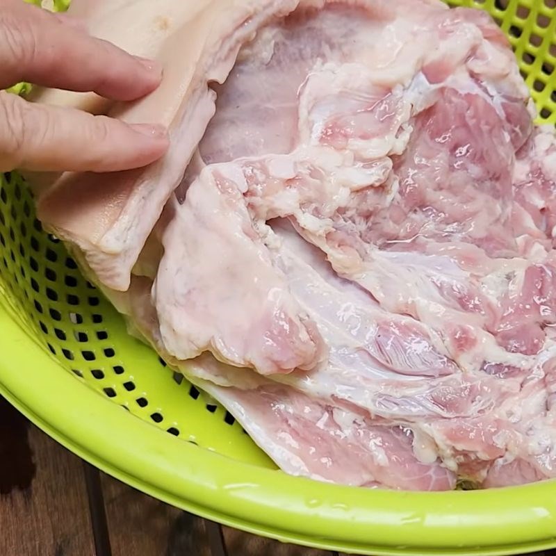 Bước 1 Sơ chế thịt dê và khử mùi hôi thịt dê Ướp dê nướng