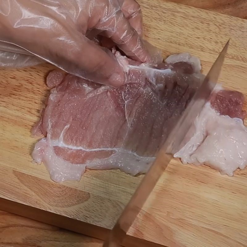 Bước 1 Sơ chế thịt lợn (cốt lết) Ướp thịt nướng cơm tấm