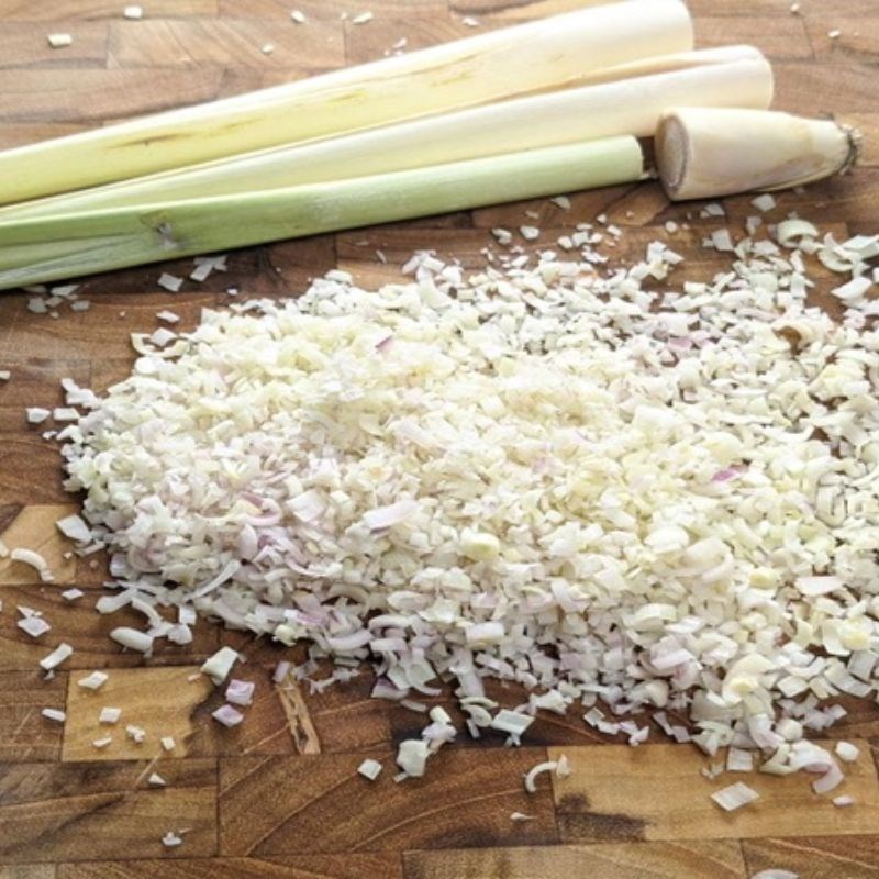 Bước 1 Sơ chế thịt nhím và các nguyên liệu khác Nhím xào sả ớt