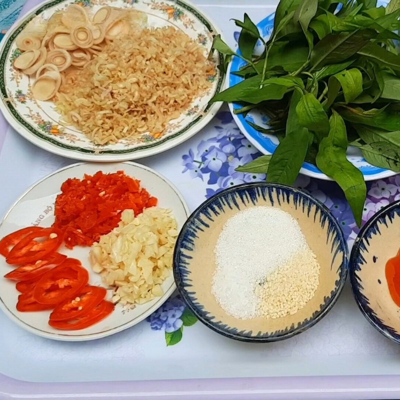 Bước 1 Sơ chế và ướp tôm tươi ngon Tôm xào sả ớt