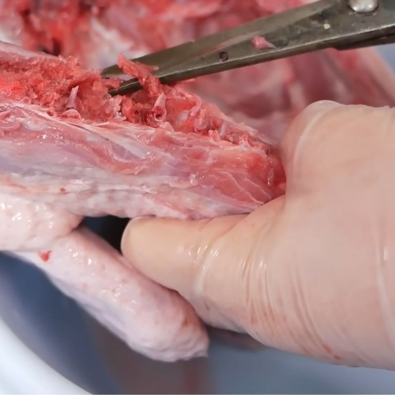 Bước 1 Sơ chế vịt và khử mùi hôi vịt hiệu quả Ướp thịt vịt nướng