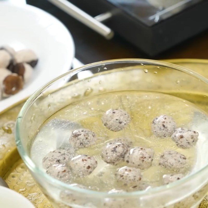 Bước 3 Tạo hình mọc viên và mọc bao nấm Canh mọc nấm hương