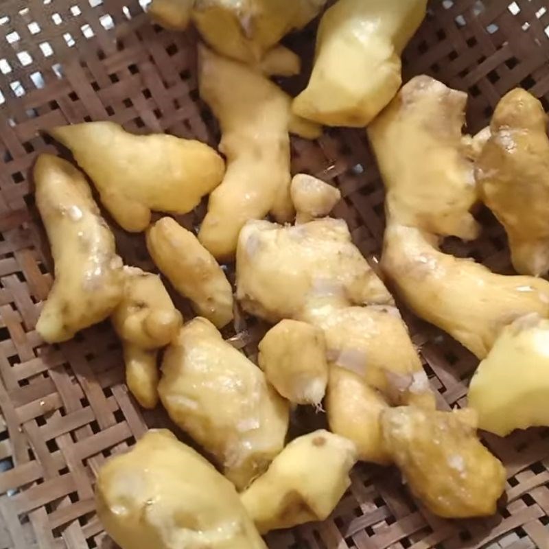 Bước 3 Thái gừng và ngâm gừng với giấm Gừng ngâm giấm