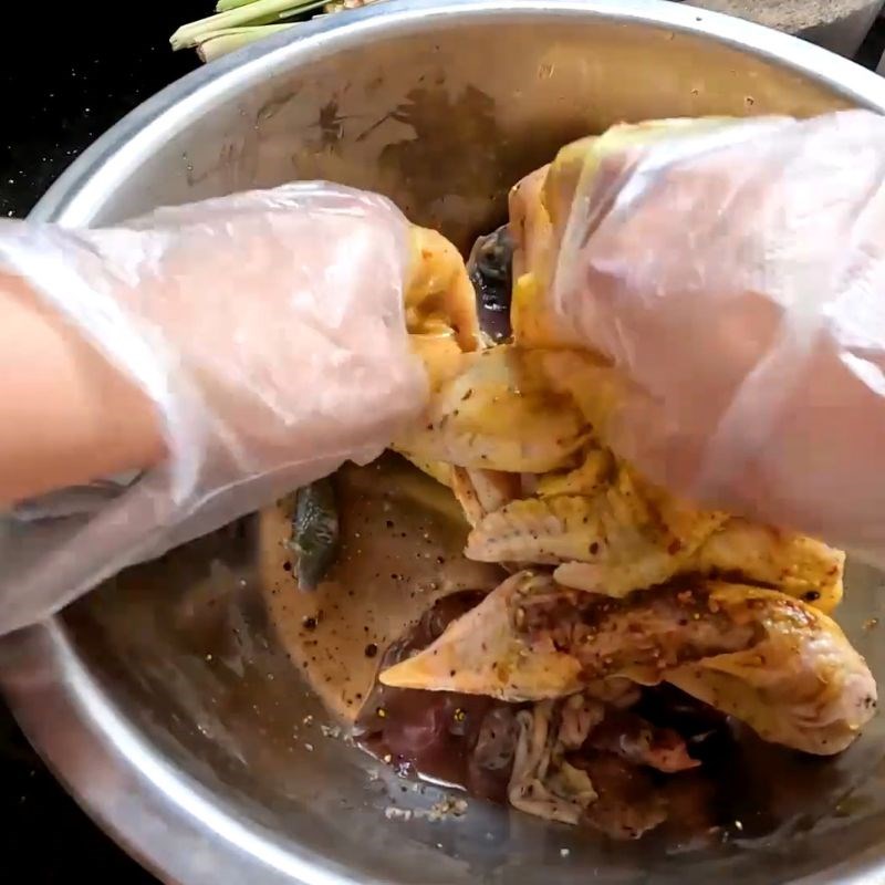 Bước 3 Thắng mỡ gà và pha hỗn hợp quét gà Gà hấp muối da giòn
