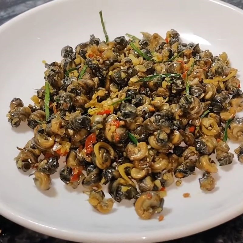 Bước 5 Thành phẩm Ốc vặn xào sả ớt