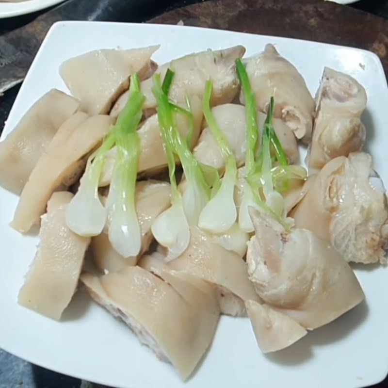 Bước 4 Thành phẩm Móng giò luộc