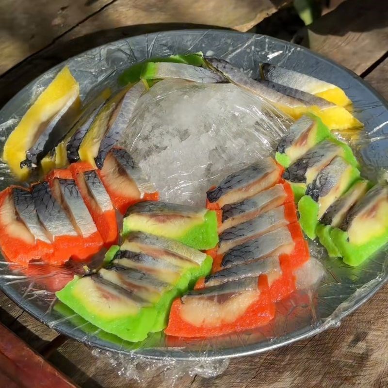 Bước 4 Trình bày và thưởng thức Sashimi cá trích ép trứng Sashimi cá trích ép trứng