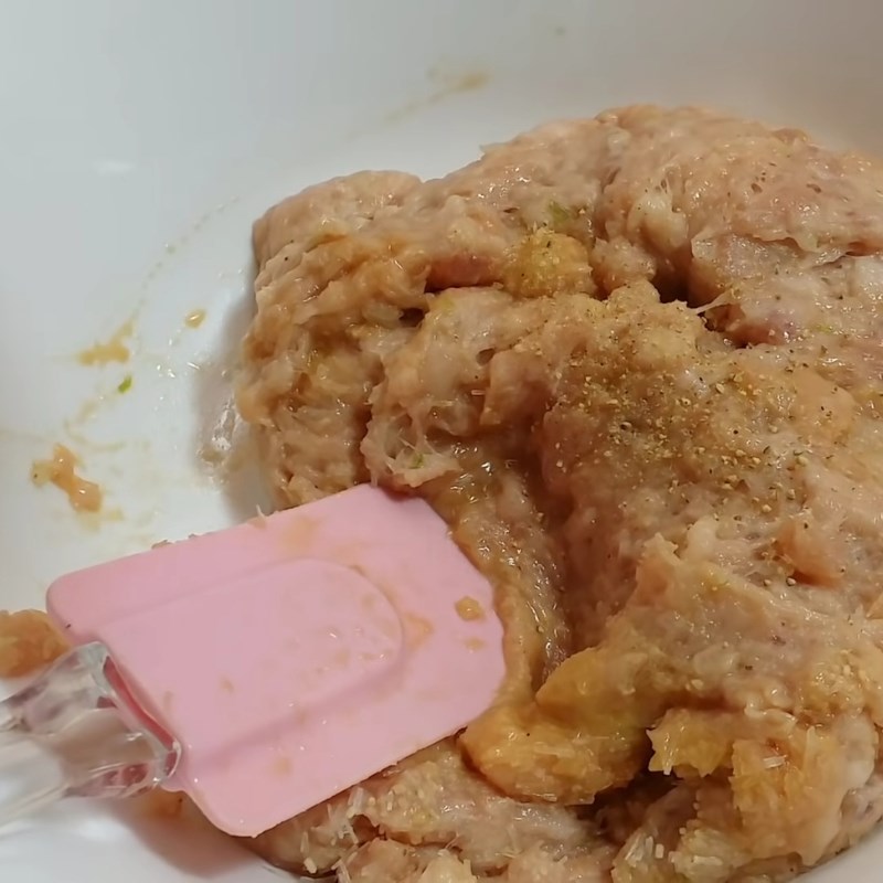 Bước 3 Trộn các nguyên liệu còn lại Chả trứng cơm tấm