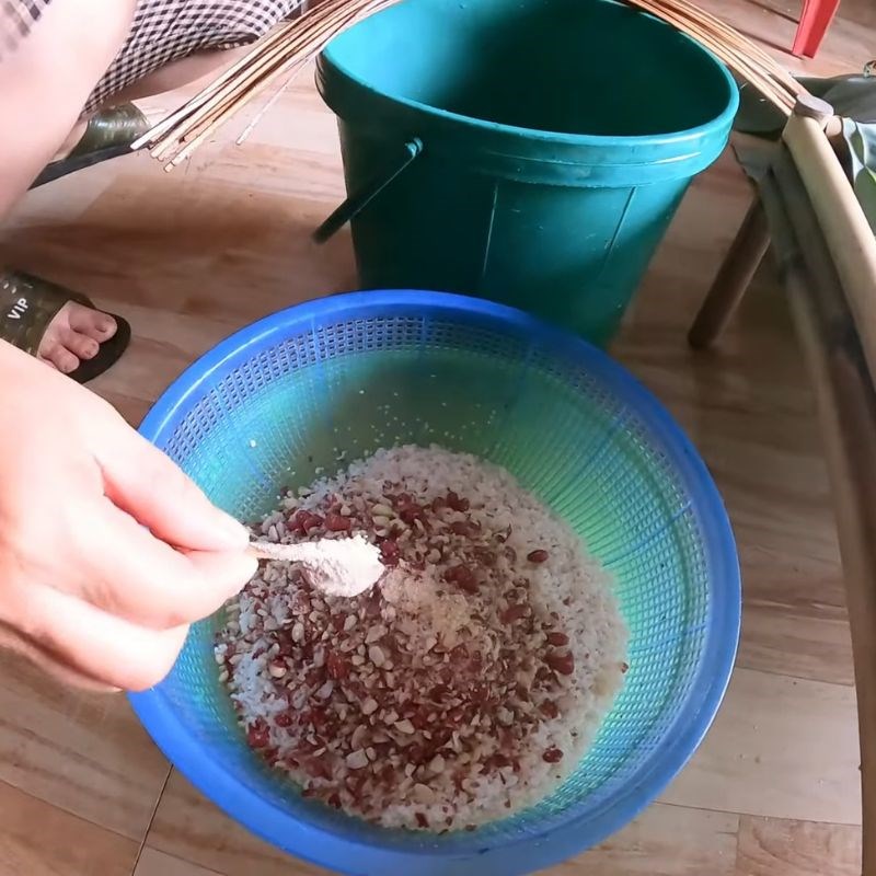 Bước 2 Trộn đều nguyên liệu để làm bánh cóc mò Bánh cóc mò