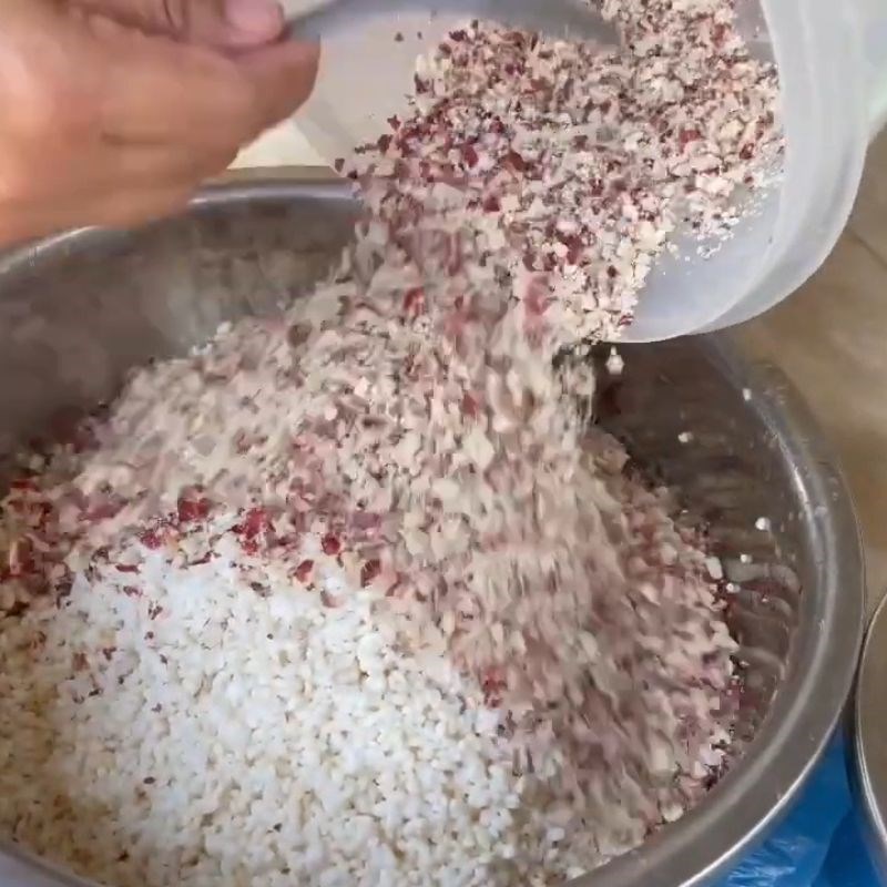 Bước 2 Trộn đều nguyên liệu để làm bánh cóc mò Bánh cóc mò