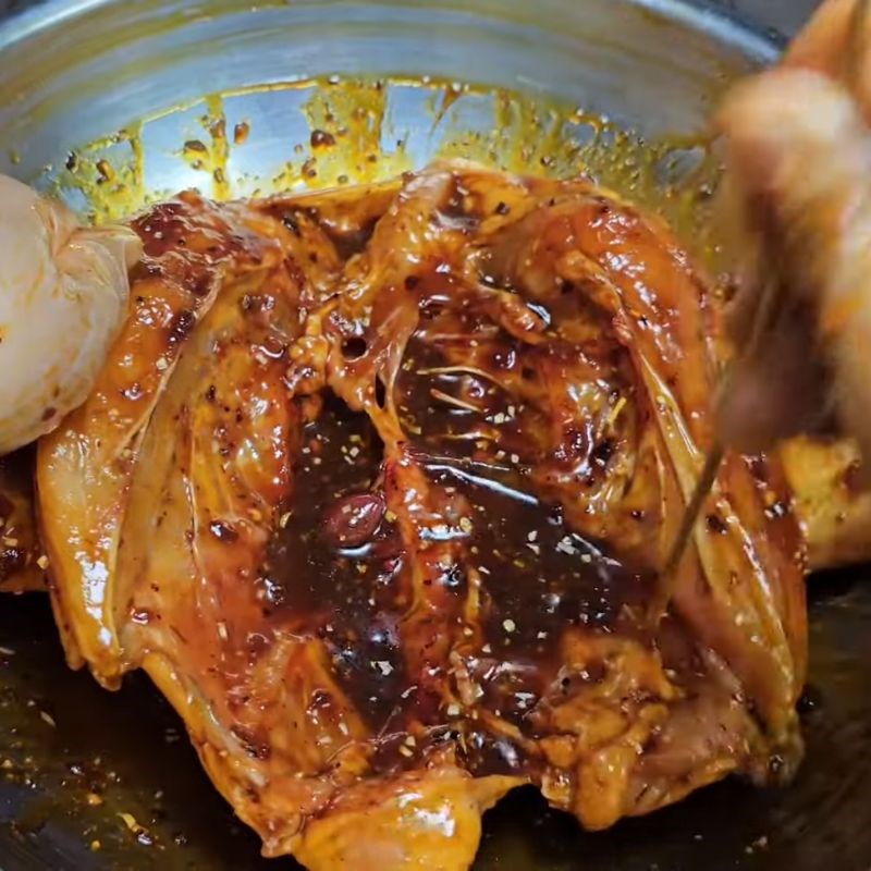 Bước 2 Ướp gà đậm đà hương vị Sốt ướp gà nướng