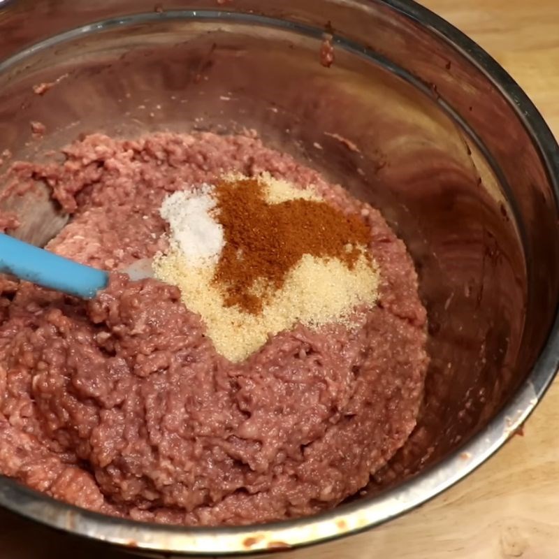 Bước 3 Ướp gia vị cho ba tê đậm đà Bánh mì pate