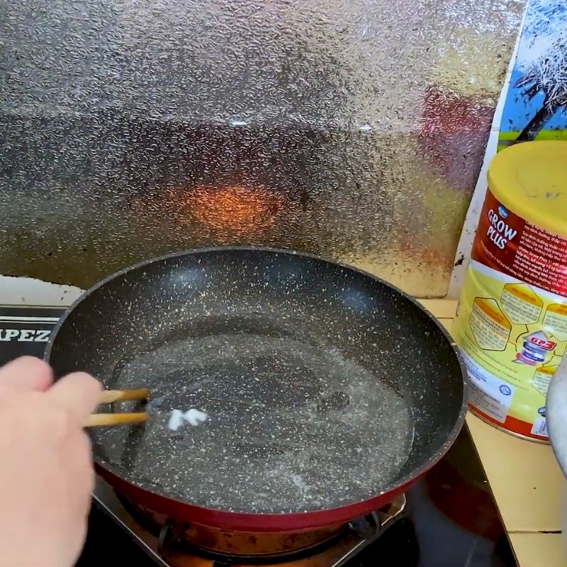 Bước 4 Xào thịt đà điểu với ớt chuông Thịt đà điểu xào sả ớt