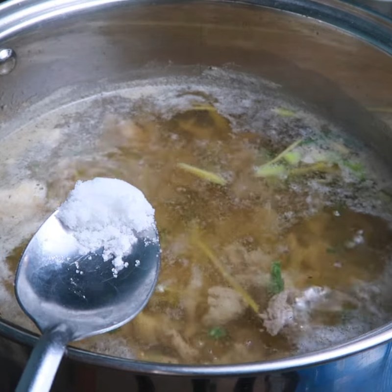 Bước 3 Xào thịt và nấu canh rau cải gừng Canh cải nấu gừng