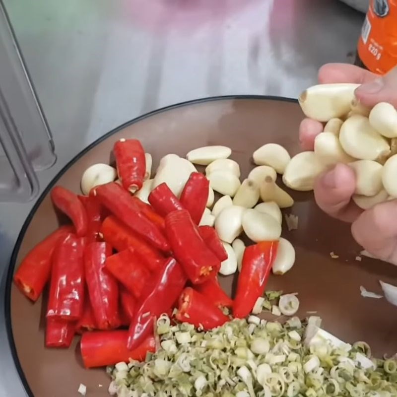 Bước 3 Xay hỗn hợp sốt lần 1 Sốt ướp cá nướng