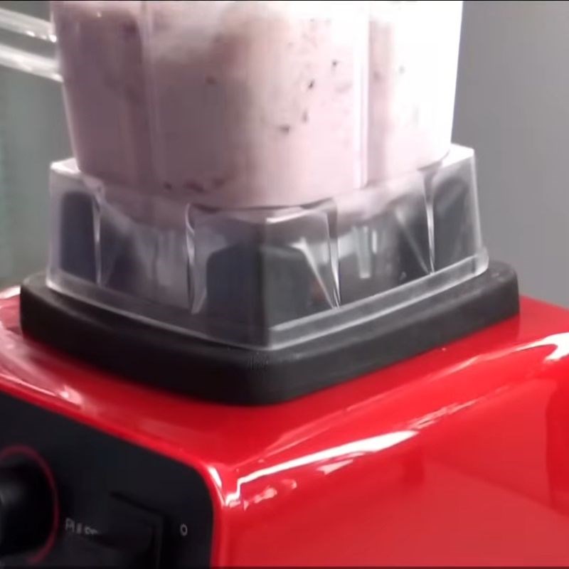 Bước 3 Xay hỗn hợp yaourt đá Yaourt việt quất