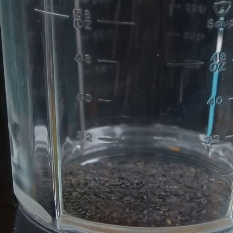 Bước 3 Xay mè thành bột mịn (Cách ép dầu mè) Dầu mè