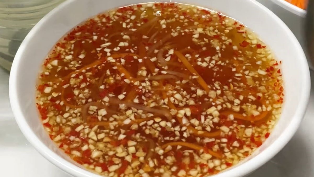 Nước mắm ăn bánh xèo miền Tây