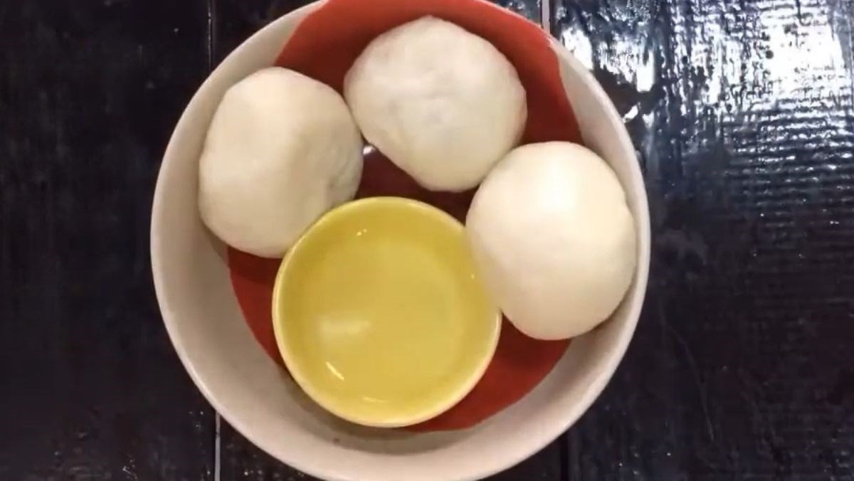 Nguyên liệu món ăn bánh bao hấp bằng lò vi sóng