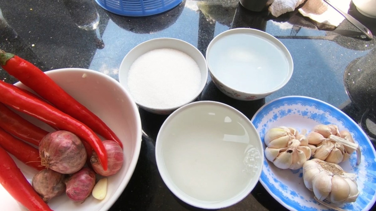 Nguyên liệu món ăn cách ngâm ớt tỏi giấm