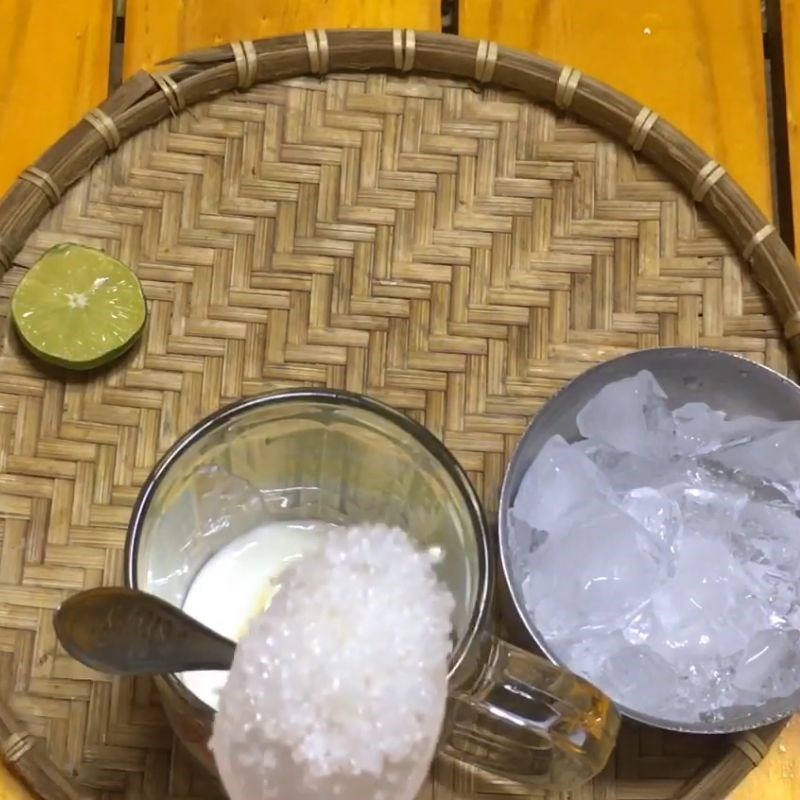 Bước 2 Trộn đều hỗn hợp yaourt dẻo Yaourt đá