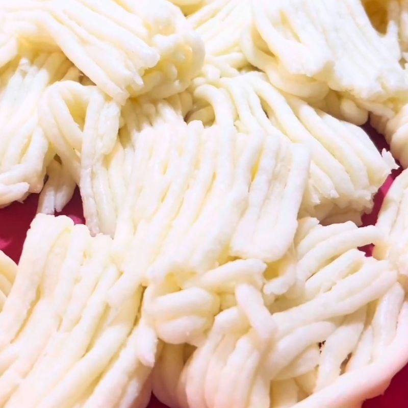 Bước 2 Xay khoai mì dẻo mịn Khoai mì xay nước cốt dừa