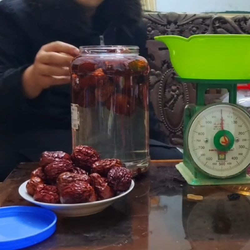 Bước 3 Bảo quản và chờ đợi rượu ngâm Rượu táo đỏ kỷ tử