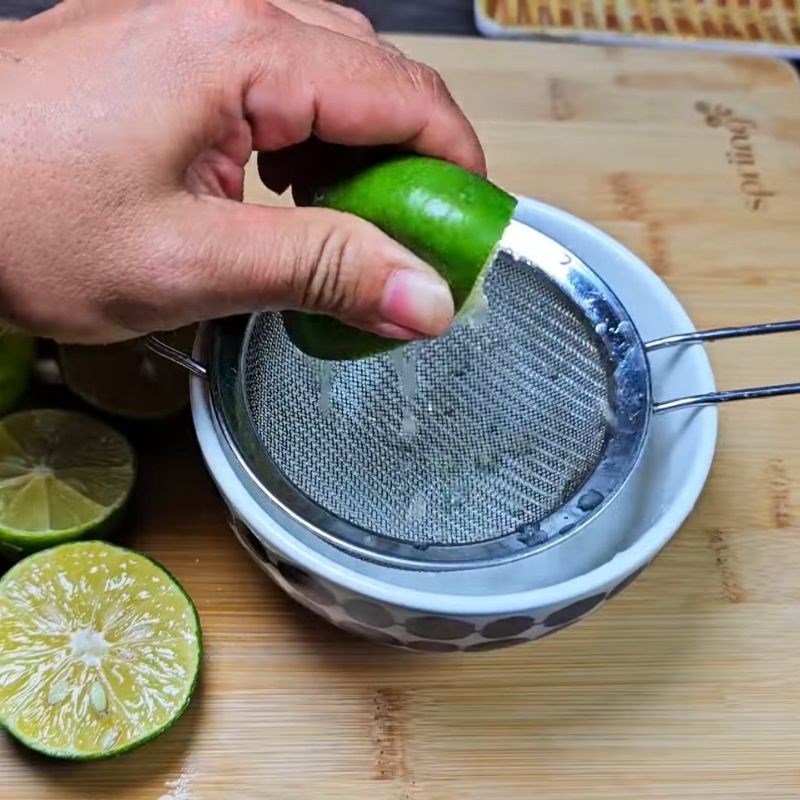 Bước 2 Pha chế nước cốt chanh Muối ớt đỏ chấm gà