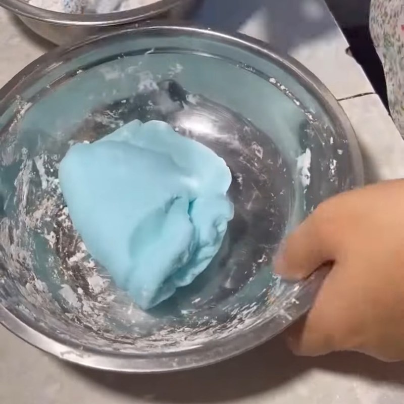 Bước 2 Làm vỏ há cảo bằng bột mì và bột năng Há cảo bằng bột mì và bột năng