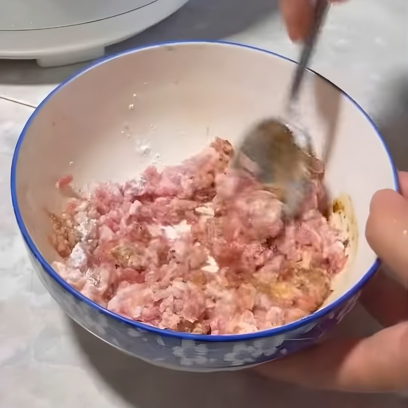 Bước 3 Chuẩn bị nhân há cảo Há cảo bằng bột mì và bột năng