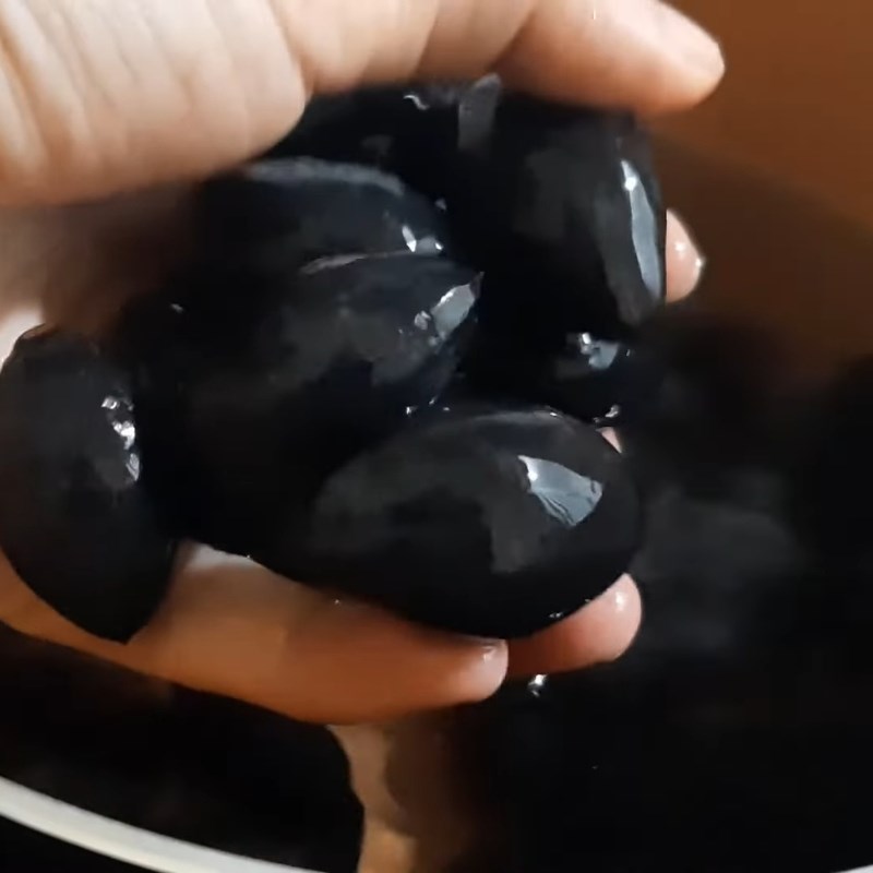 Bước 4 Công đoạn ỏm trám đen Om trám đen