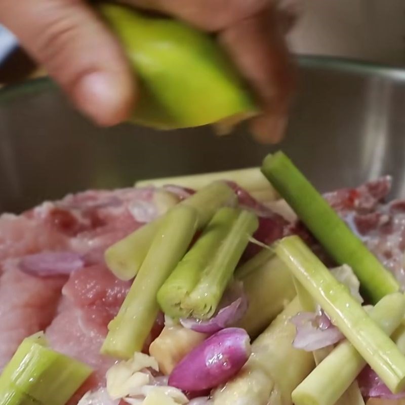 Bước 3 Cách ướp thịt nướng ngon đơn giản tại nhà Ướp thịt nướng đơn giản