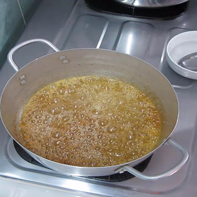 Bước 3 Canh màu nước đường caramen ngon Caramen