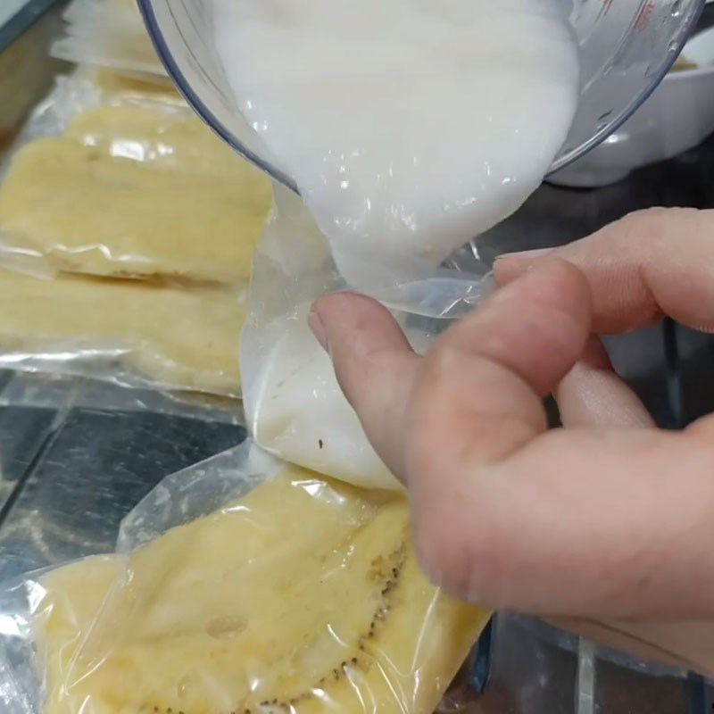 Bước 6 Cấp đông và bảo quản (Kiểm soát tinh thể đá) Kem chuối không bị đông đá