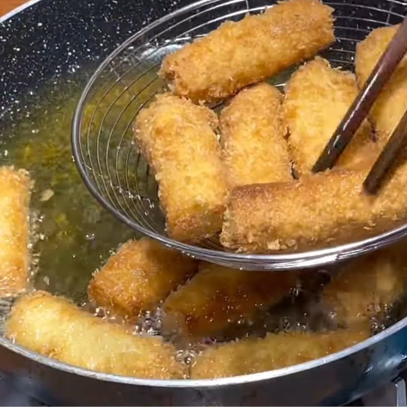 Bước 6 Chiên chả giò và làm sốt chấm Chả giò hải sản sốt mayonnaise