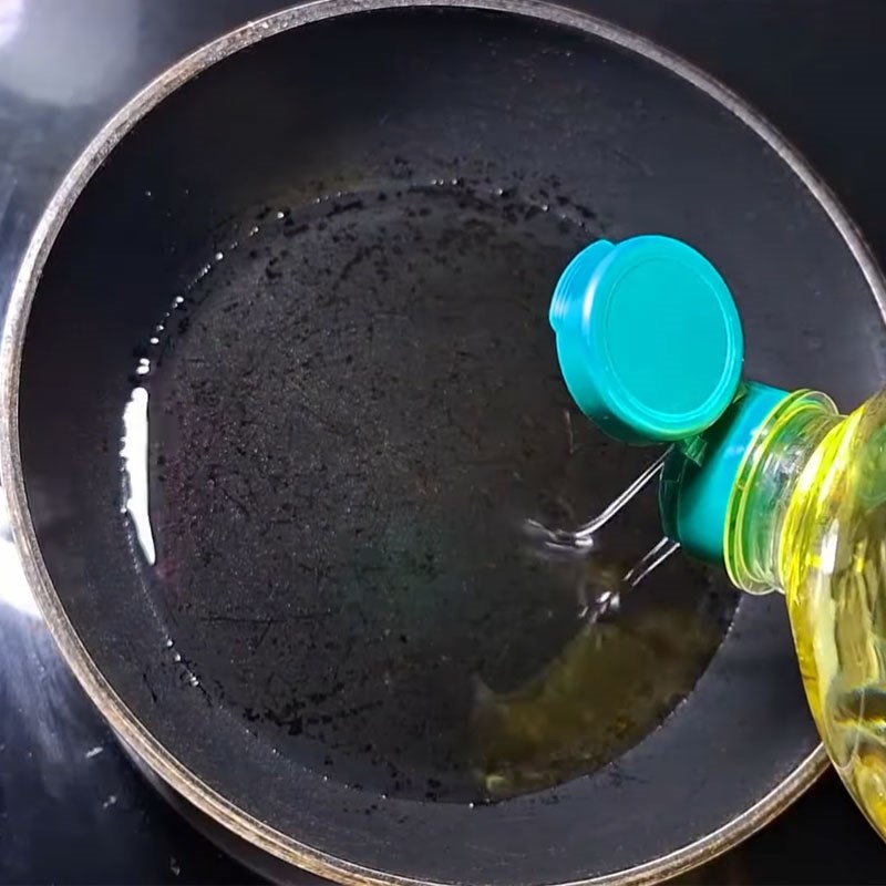 Bước 5 Chiên chả ram chay giòn rụm chả ram chay