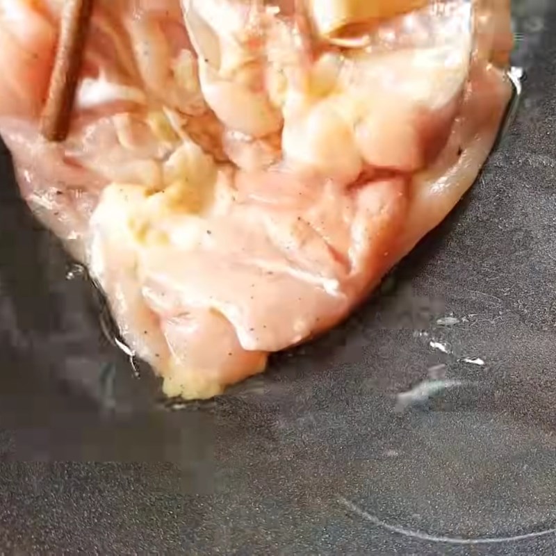 Bước 4 Chiên gà Gà xào chua ngọt