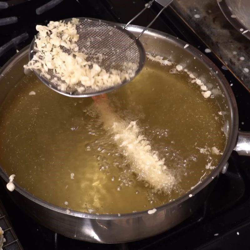 Bước 8 Chiên tempura giòn rụm Tôm chiên tempura