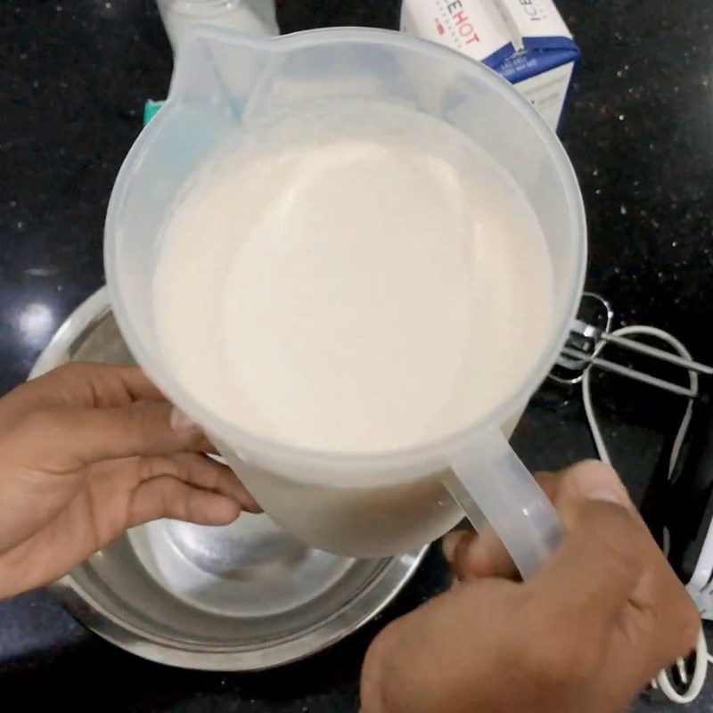 Bước 1 Chuẩn bị hỗn hợp kem muối Kem muối cà phê