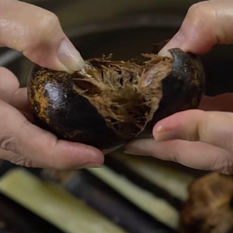 Bước 2 Chuẩn bị lá dứa, thục địa và la hán quả Trà bí đao tươi