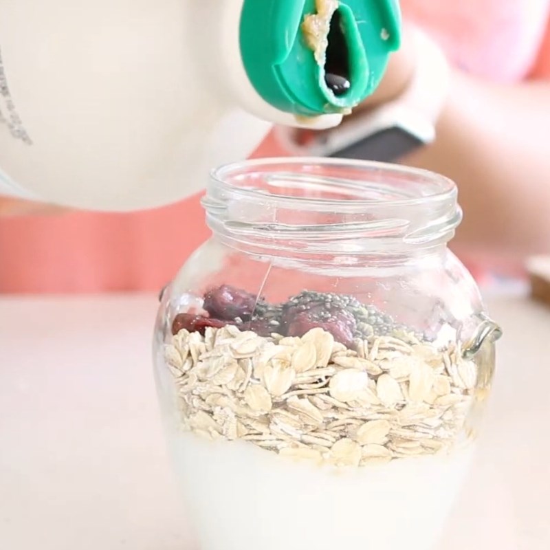 Bước 3 Chuẩn bị sữa chua yến mạch vị trà xanh dâu tây Sữa chua yến mạch