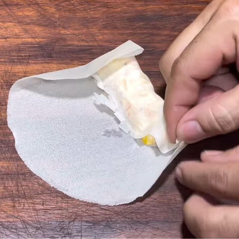Bước 4 Cuốn chả giò Chả giò hải sản sốt mayonnaise