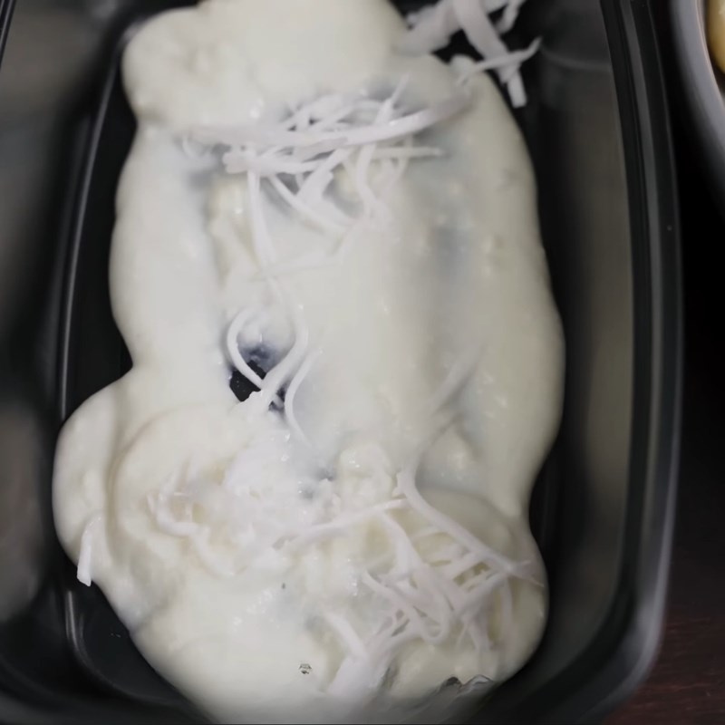 Bước 4 Đổ khuôn kem chuối hấp dẫn Kem chuối không cần bột năng