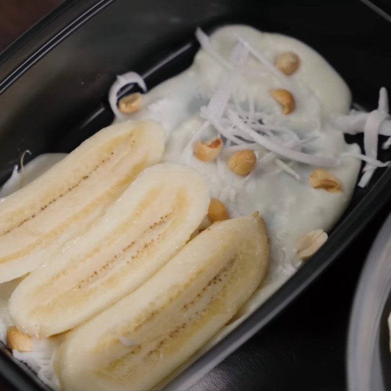 Bước 4 Đổ khuôn kem chuối hấp dẫn Kem chuối không cần bột năng