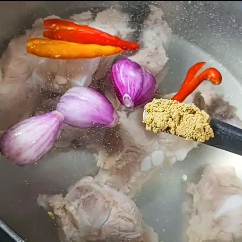 Bước 3 Hầm sườn non Canh khoai lang