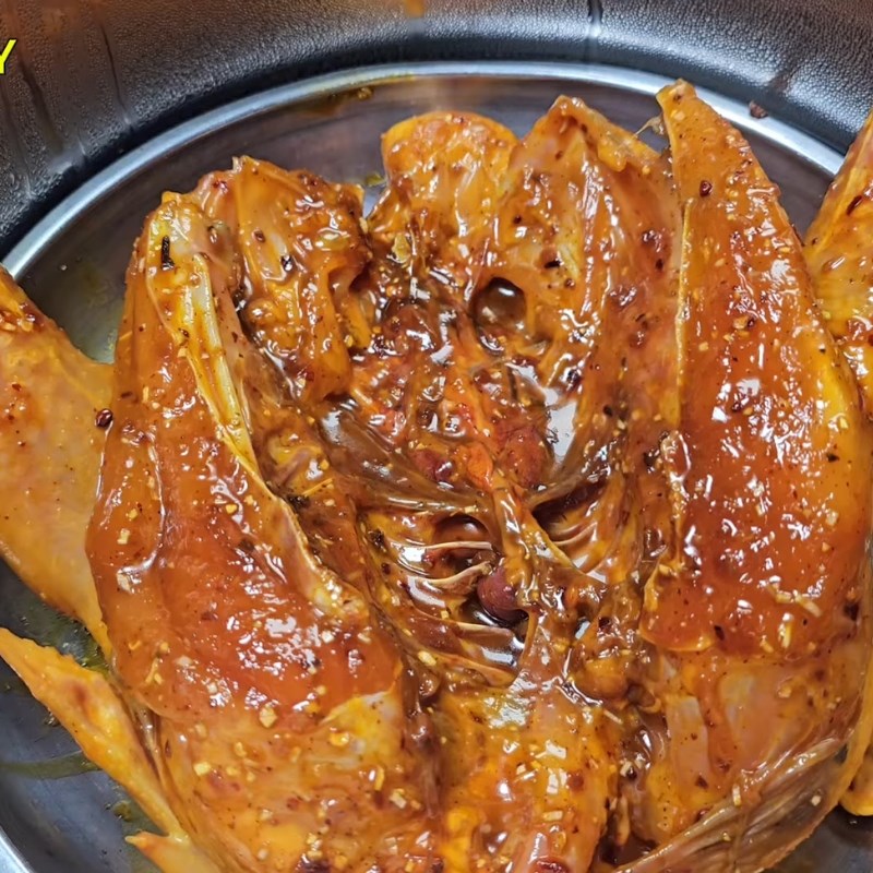 Bước 3 Hấp sơ gà (Bí quyết giữ nước) Gà nướng nguyên con