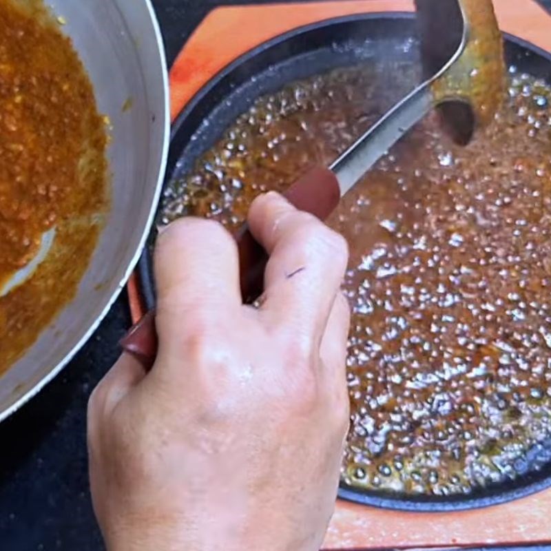 Bước 4 Hoàn thiện bánh mì chảo Nước sốt bánh mì chảo