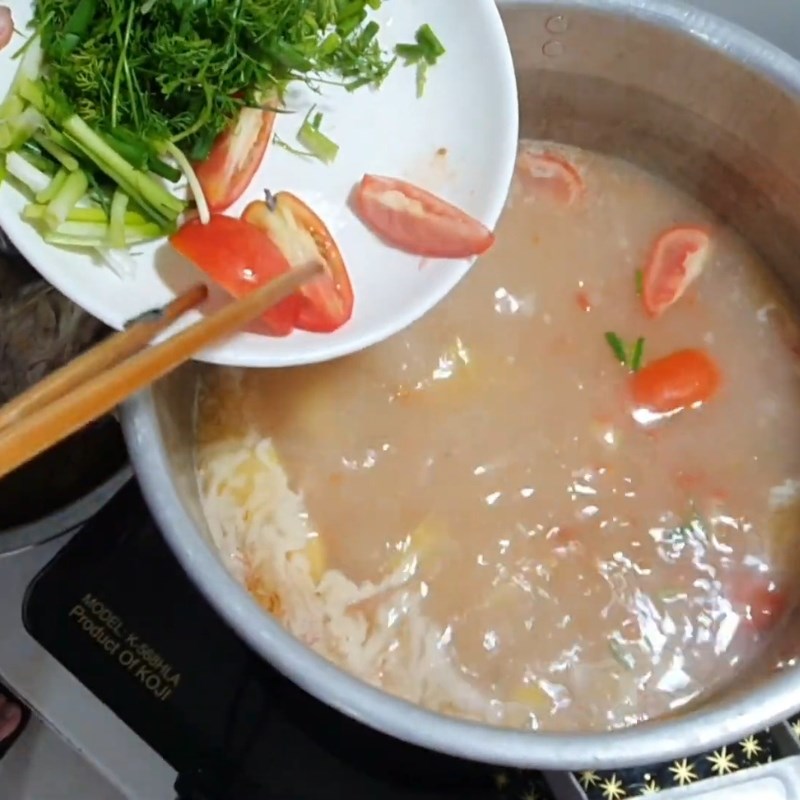 Bước 5 Hoàn thiện món ăn Canh cá nấu hoa chuối