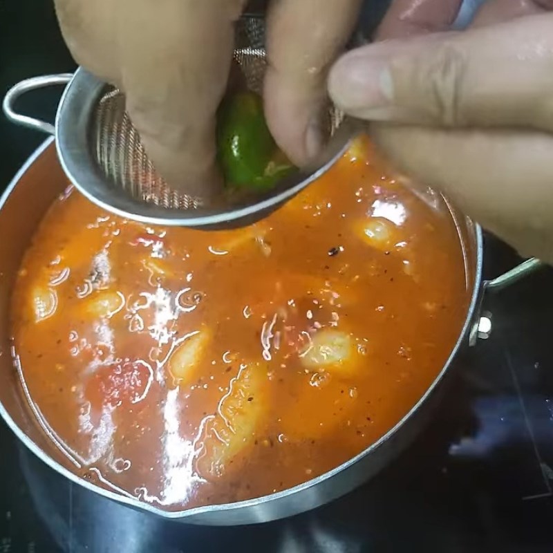 Bước 2 Hoàn thiện nồi nước lẩu Nước lẩu thập cẩm