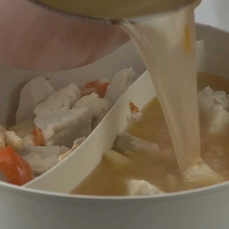 Bước 4 Hoàn thiện nước lẩu Lẩu gà miền Bắc